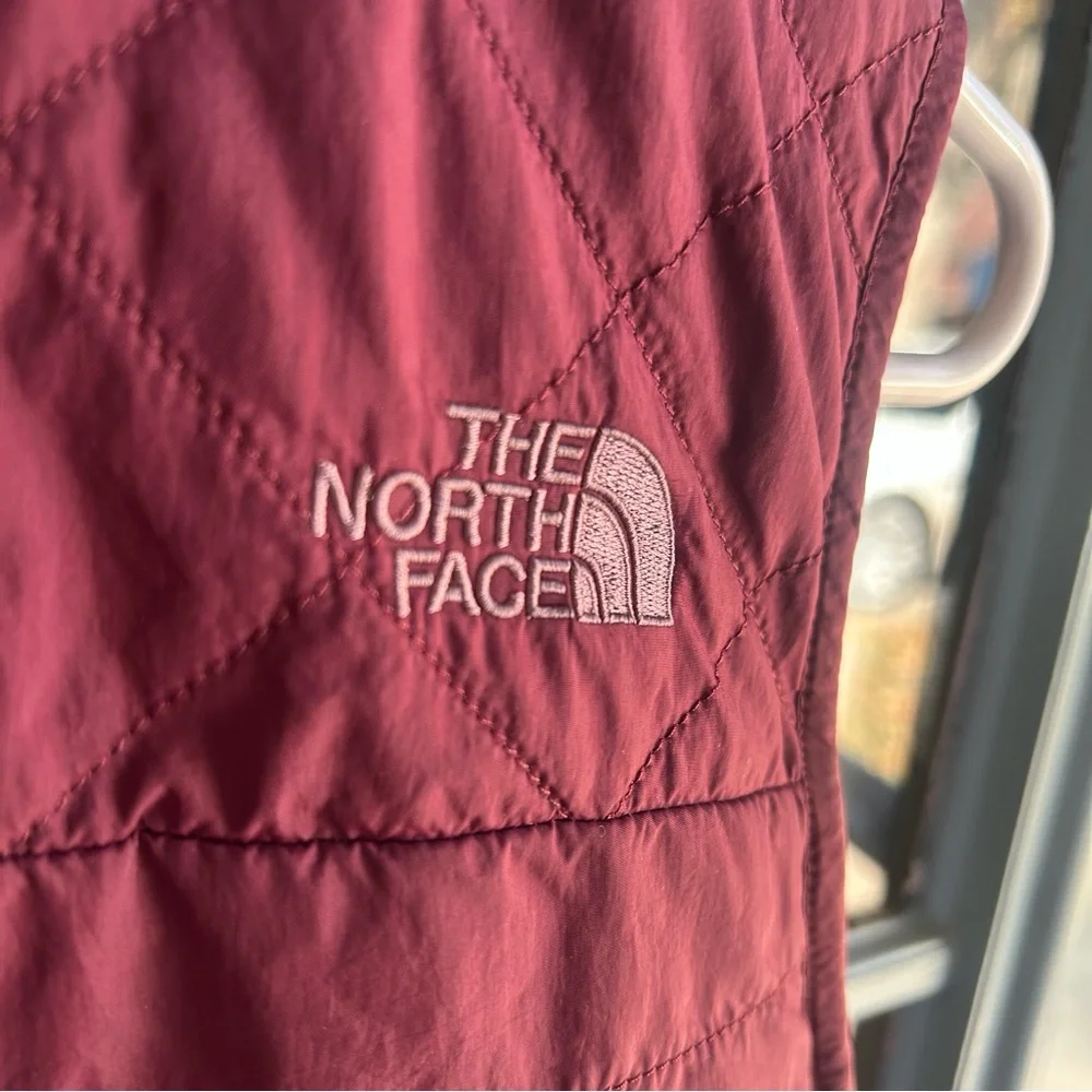 The North Face Puffer Vest Fuzzy Sherpa Outdoor Coat Water Repellent Burgundy S